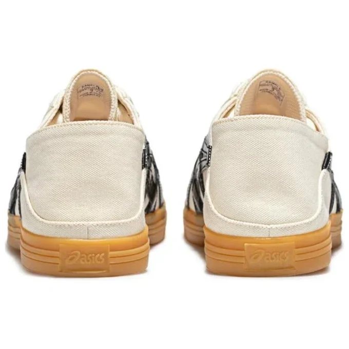 Aaron Slip-On “Beige Black”