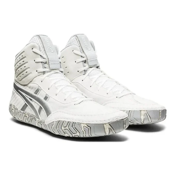 Aggressor 4 “White Pure Silver”
