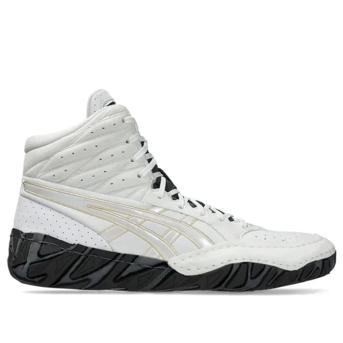 Aggressor 6 “Bianco Champagne”
