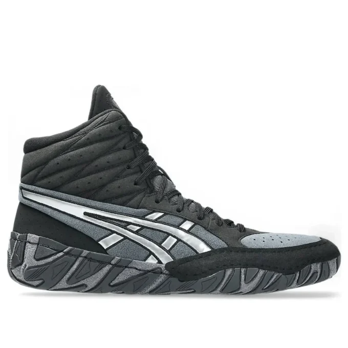 Aggressor 6 “Black Pure Silver”
