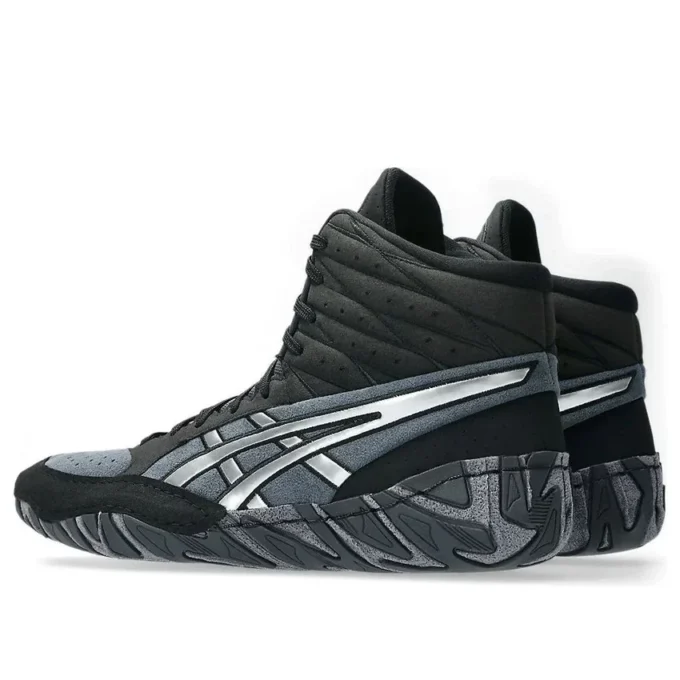 Aggressor 6 “Black Pure Silver”