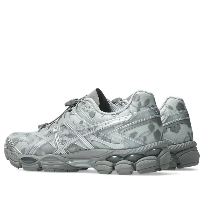 Asics x Cecilie Bahnsen Gel-Cumulus 16 “Grigio ghiacciaio argento puro”