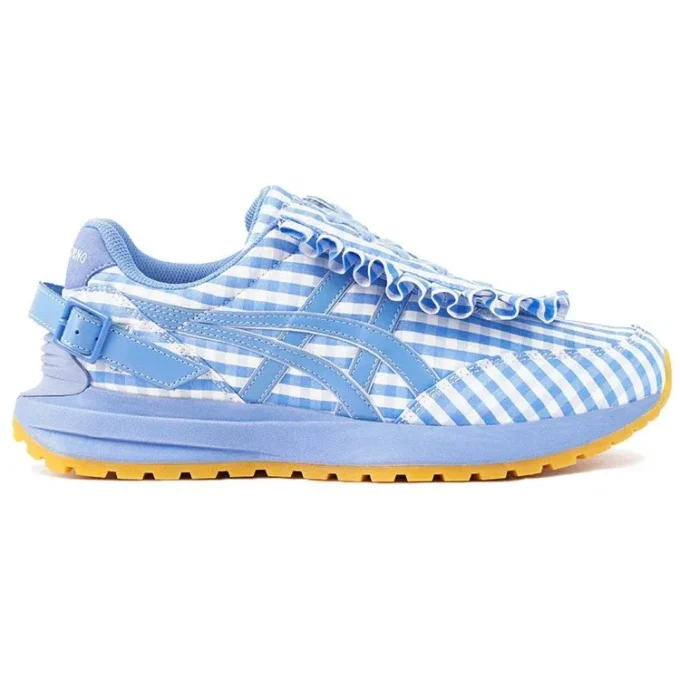 Asics x SHUSHU/TONG svela le scarpe “Light Blue”