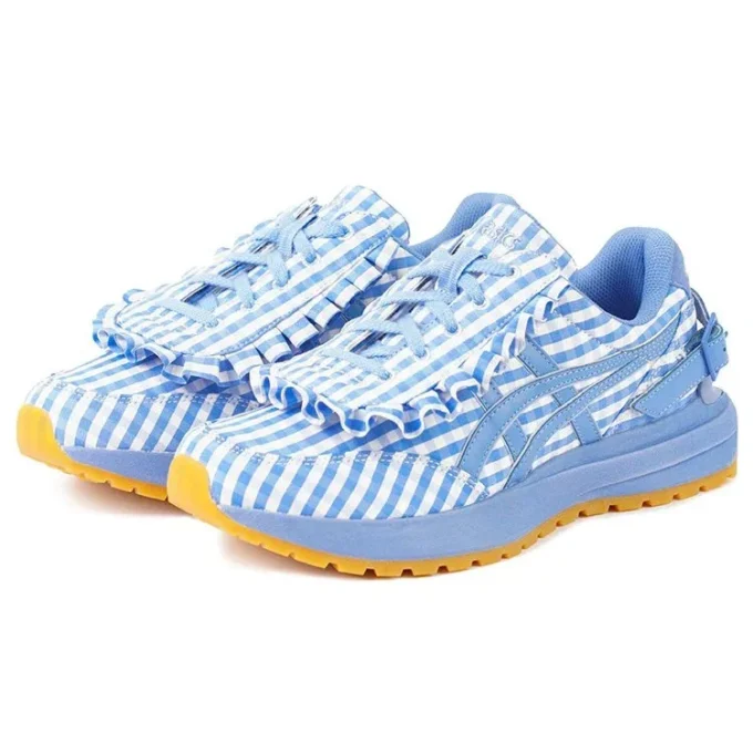 Asics x SHUSHU/TONG svela le scarpe “Light Blue”