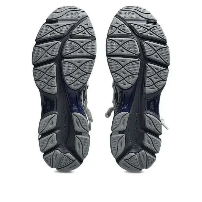 Asics x TOGA Gel-Cumulus 16 TG “Grey Black Pure Silver”