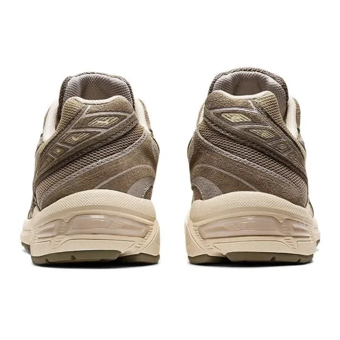 GEL-1130 “Brown White”