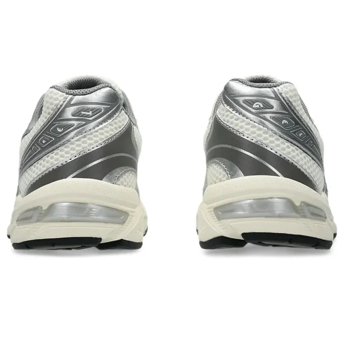 GEL-1130 “Cream Clay Grey”