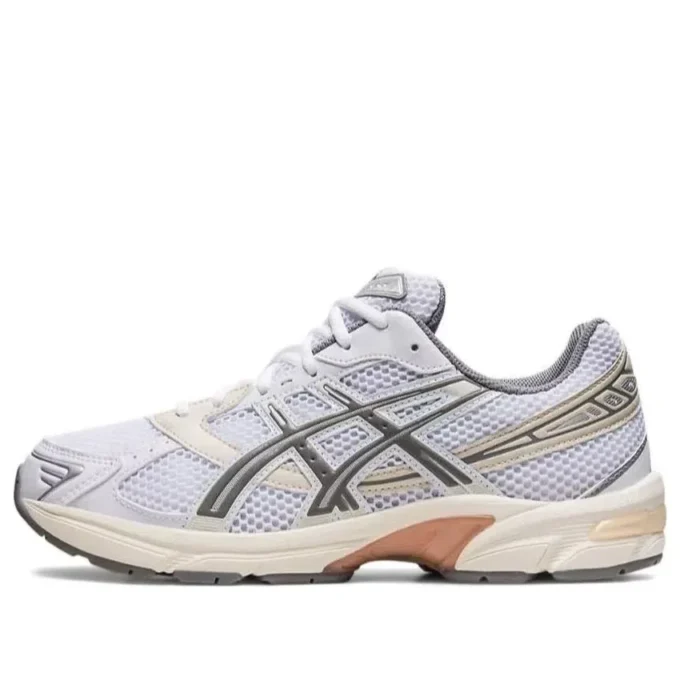 GEL-1130 “White Clay Grey”