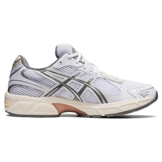 GEL-1130 “White Clay Grey”