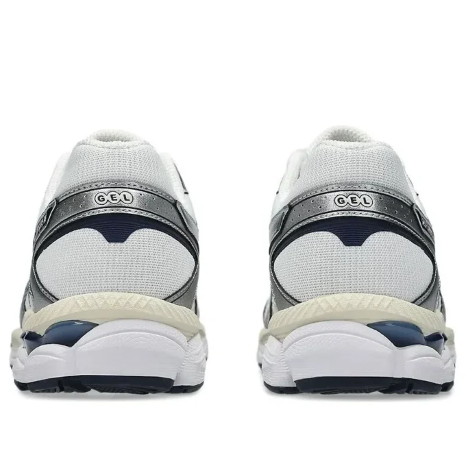 Gel-Cumulus 16 “White Midnight”