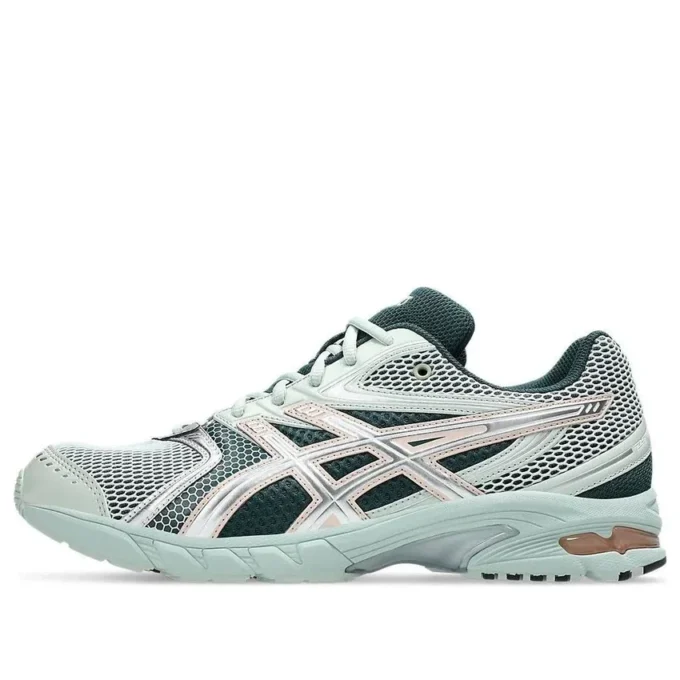 Gel-DS Trainer 14 “Lichen Rock Pure Silver”