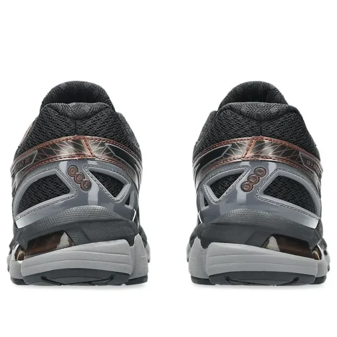 Gel-Kayano 20 “Nero/Marrone rossiccio”