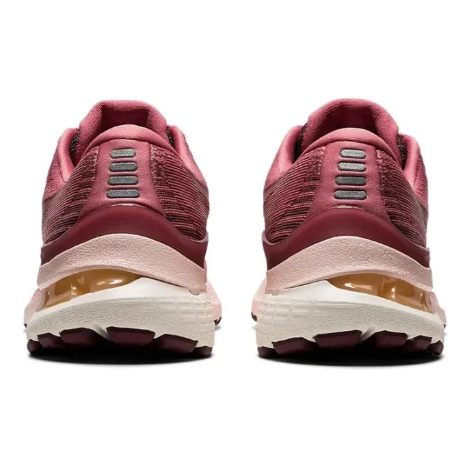 Gel-Kayano 28 “Smokey Rose”
