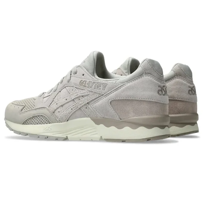 Gel-Lyte V “Oyster Grey Moonrock”