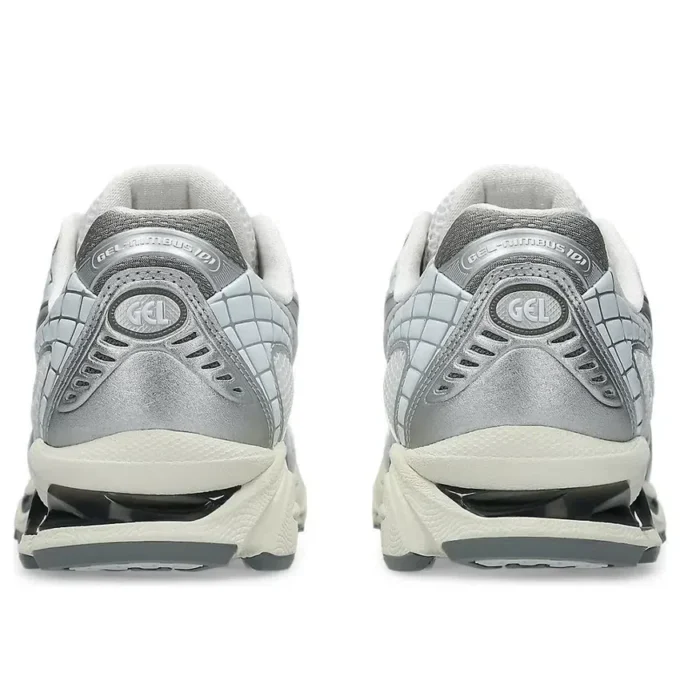 Gel-Nimbus 10.1 “White Airy Blue”