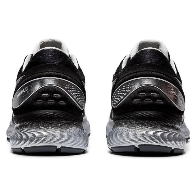 Gel-Nimbus 22 “Black Silver”