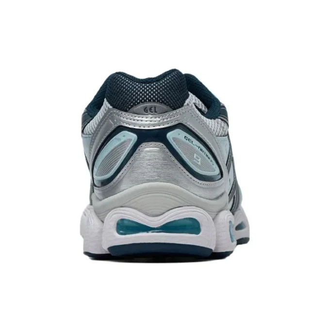 Gel-Nimbus 9 “Pure Silver French Blue”
