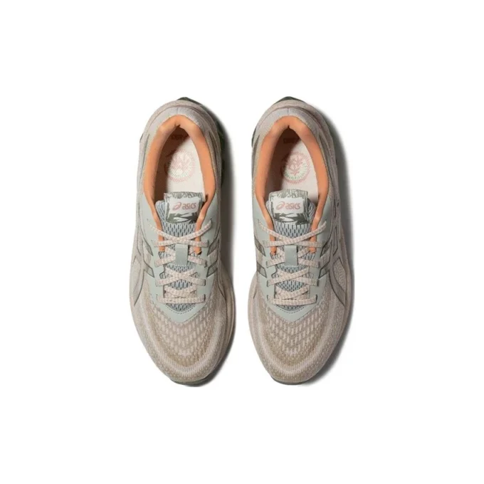 Gel-Quantum 180 7 “Light Sage Feather Grey”