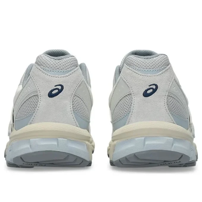 GEL-Sonoma TR62 “Cream Storm Cloud”