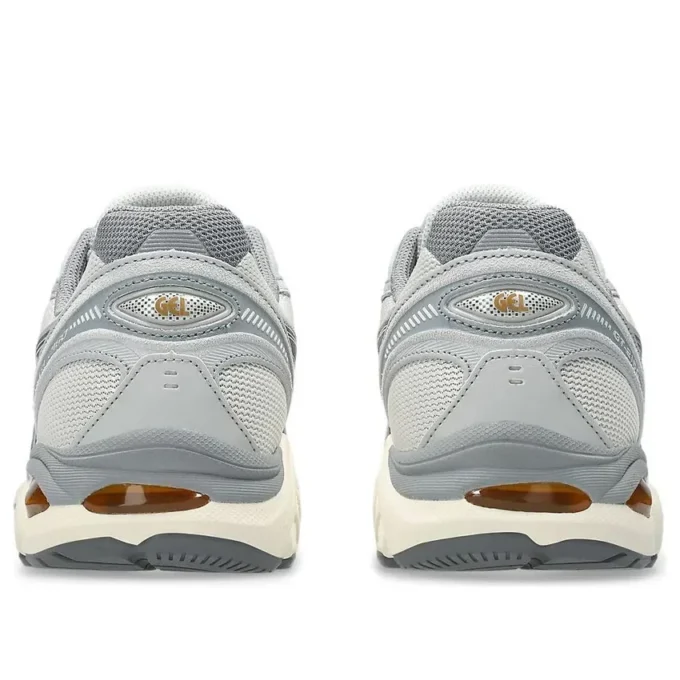 GT-2160 “Cream Carbon”