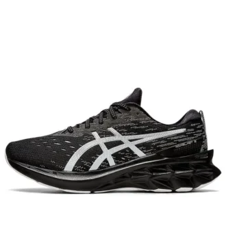 Novablast 2 “Black Pure Silver”