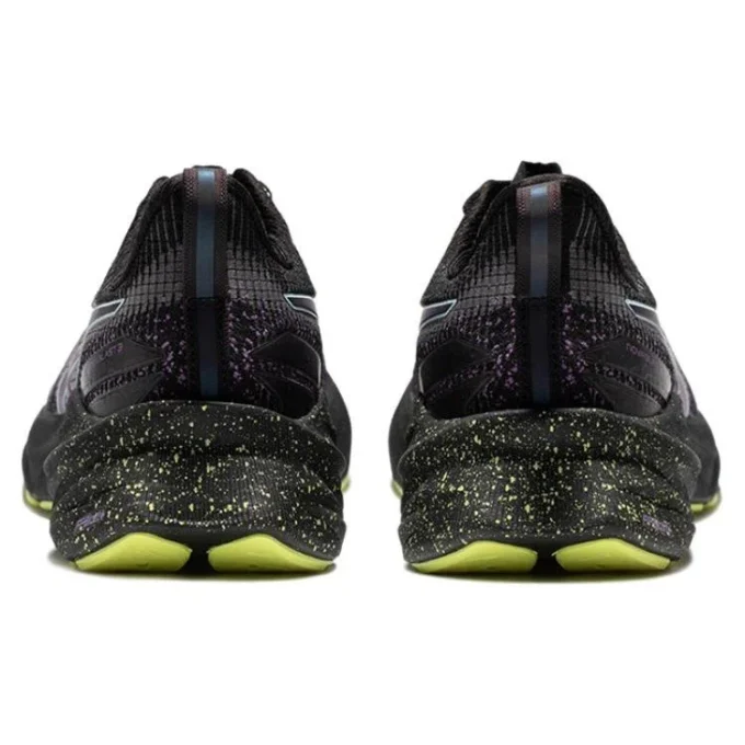 Novablast 3 LE “Black Cyber Grape”