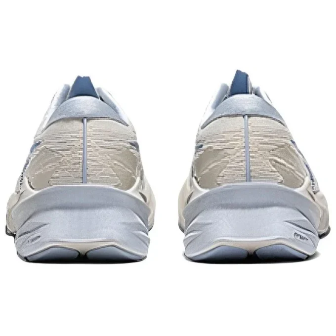 Novablast 3 “White Blue”