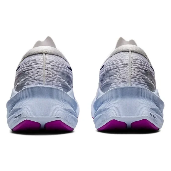 Novablast 3 “White Dive Blue”