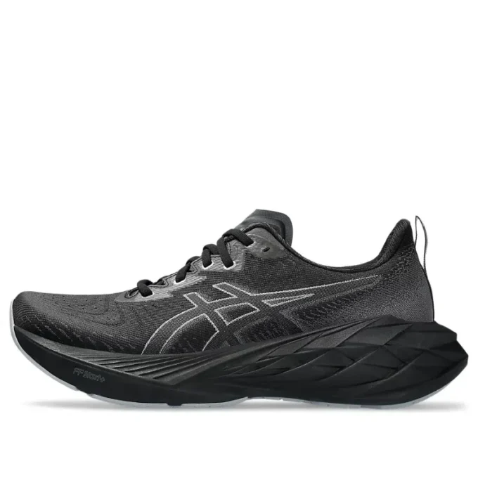 Novablast 4 “Black Graphite Grey”