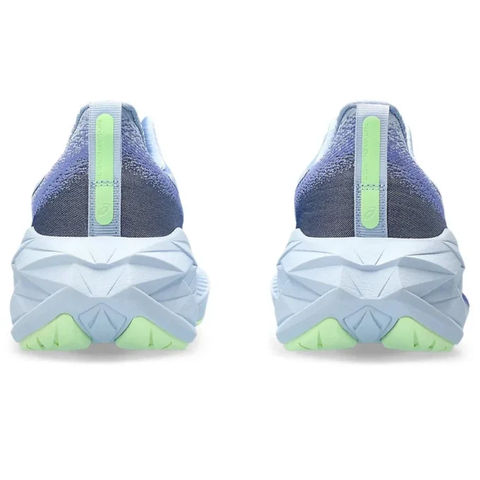 Novablast 4 “Light Sapphire”
