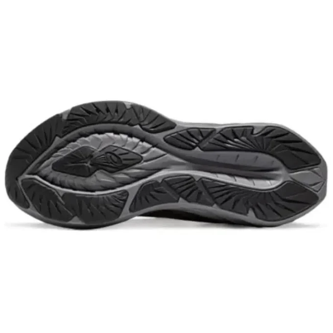 Novablast 4 Platinum “Black Champagne”