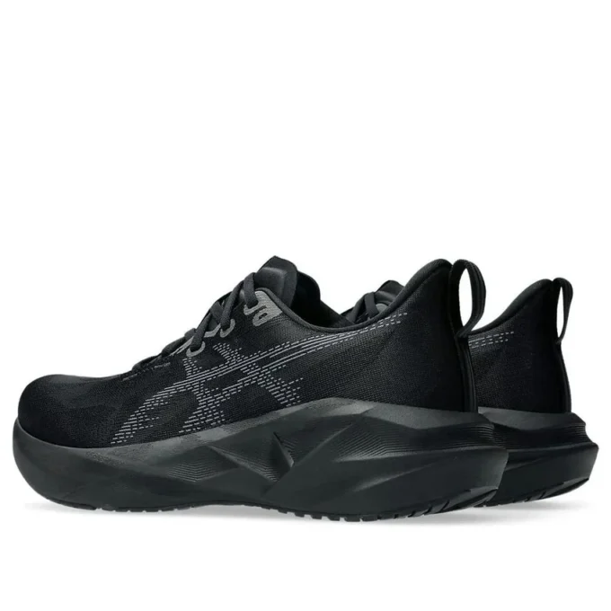 Novablast 5 “Black Carrier Grey”