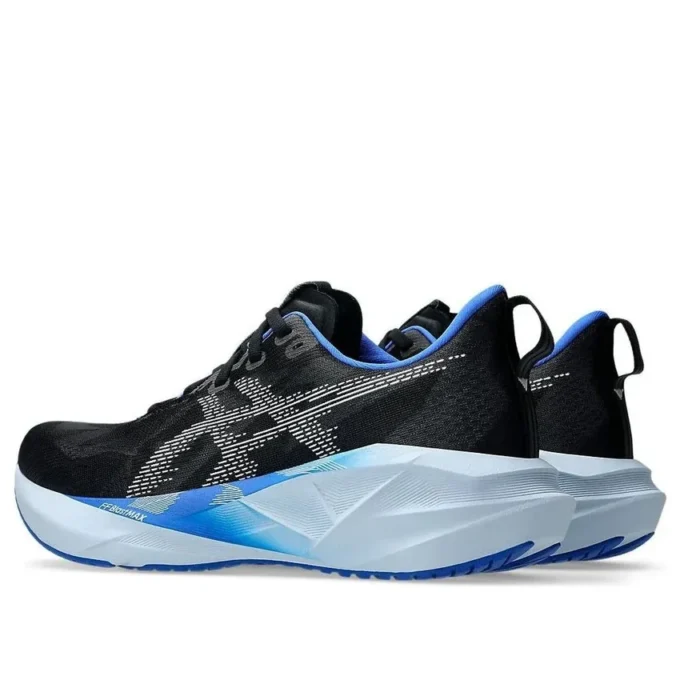 Novablast 5 “Black White Blue”