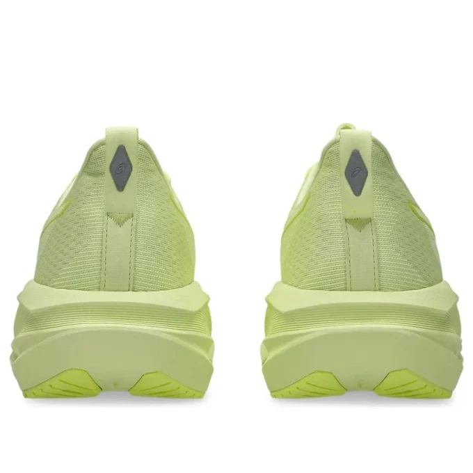Novablast 5 Lite Show “Huddle Yellow”