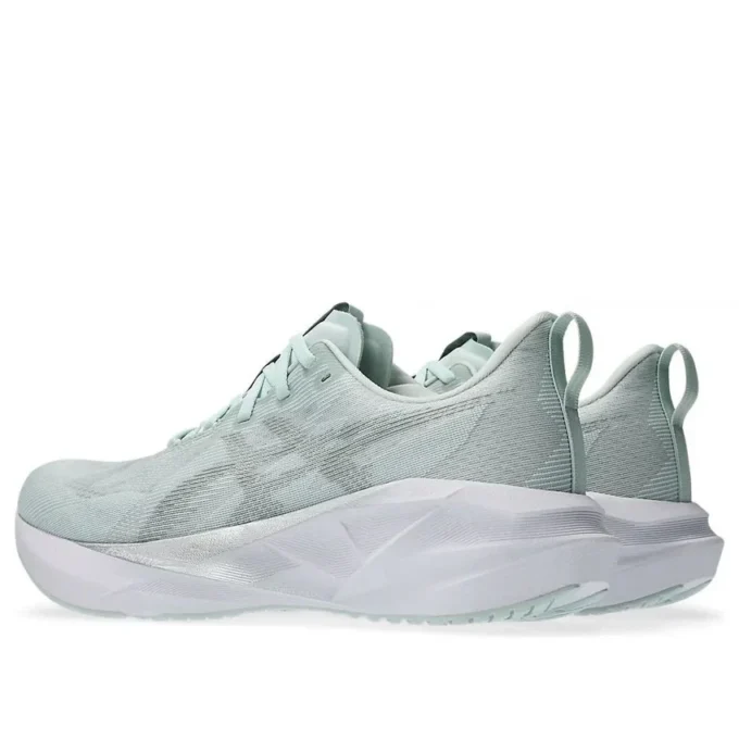 Novablast 5 “Pure Aqua Seal Grey”