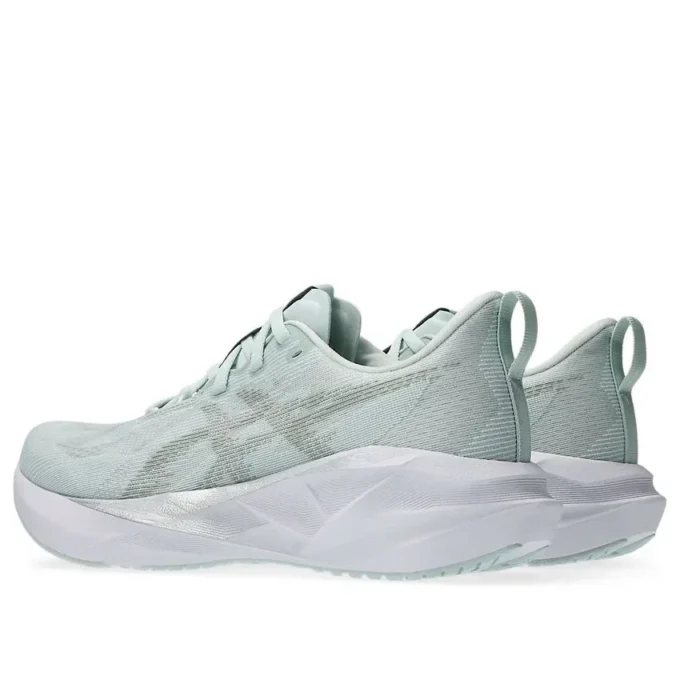 Novablast 5 “Pure Aqua Seal Grey”