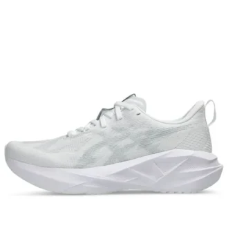 Novablast 5 “White Piedmont Grey”