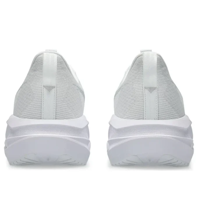 Novablast 5 “White Piedmont Grey”