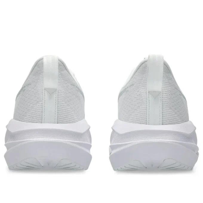 Novablast 5 “White Piedmont Grey”