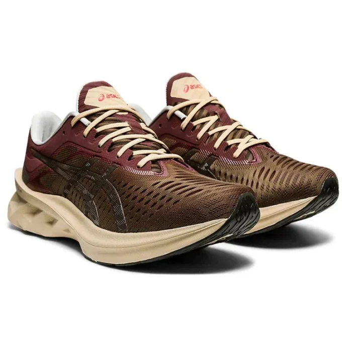 Novablast “Brown Burgundy”