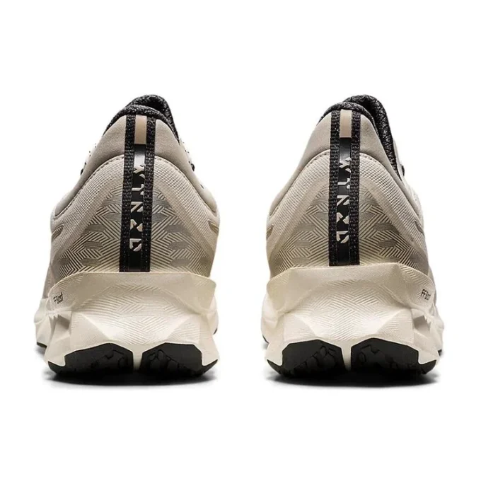 Novablast “Smoke Grey”