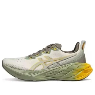 Sneakers Novablast 4 “Bianco Verde Giallo”