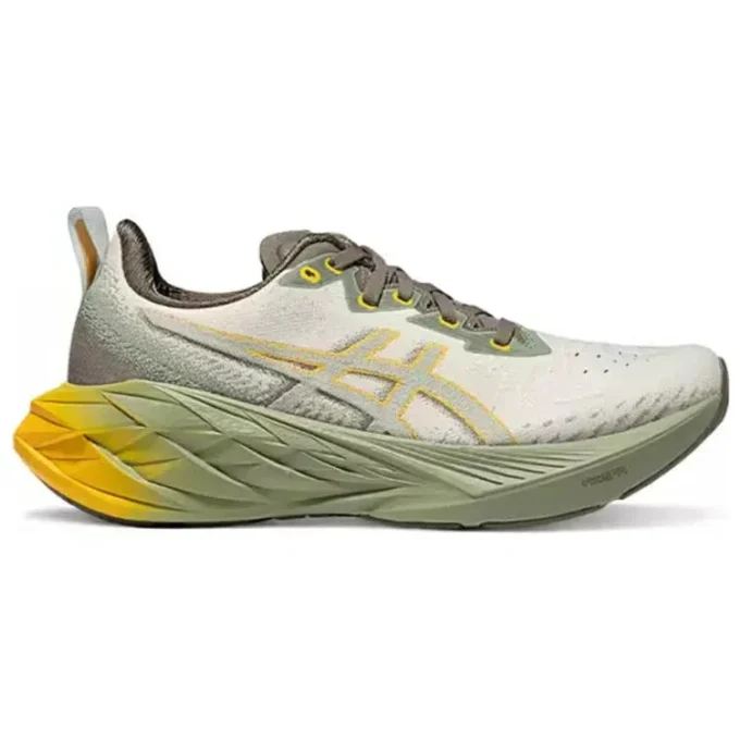 Sneakers Novablast 4 “Bianco Verde Giallo”